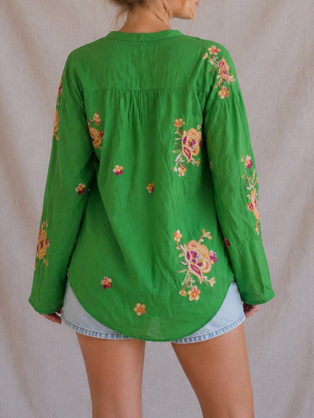 NWT Fig and Flower Green Embroidered Button Down Blouse Size L - Picture 2 of 7